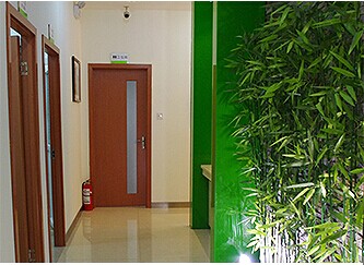 康伦整形医院走廊-郑州市金水区康伦医疗美容