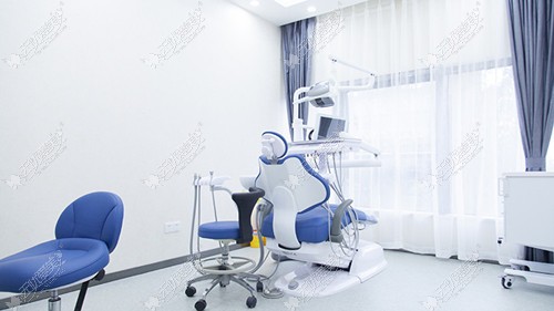 牙齿种植诊疗室