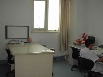 山东交通医院宽敞的办公室