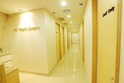 韩国101整形医院走廊