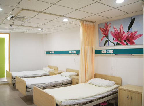 上海华美整形医院优雅干净的病房
