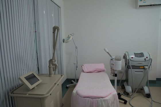 桂林秀美整形医院激光美容室