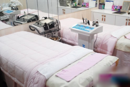 韩国安成烈整形外科&皮肤科治疗室