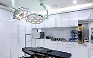 韩国B&Young皮肤科整形外科手术室