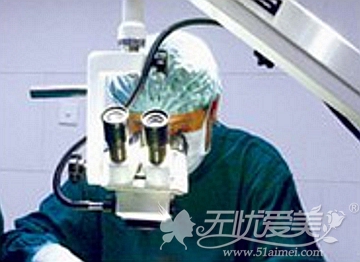 漳州美博士精微双眼皮手术精细操作