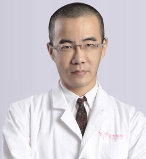 薛红宇 宜昌亚太整形外科主任医师
