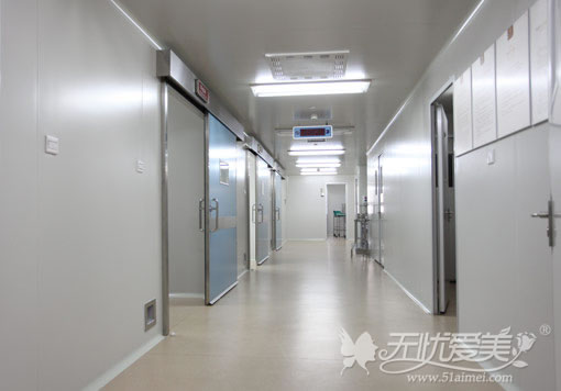 上海愉悦薇莱整形3楼手术室外走廊