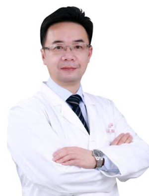 李琳 广州美仑整形医院主任医师
