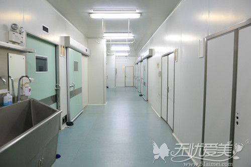 重庆时光整形手术室走廊