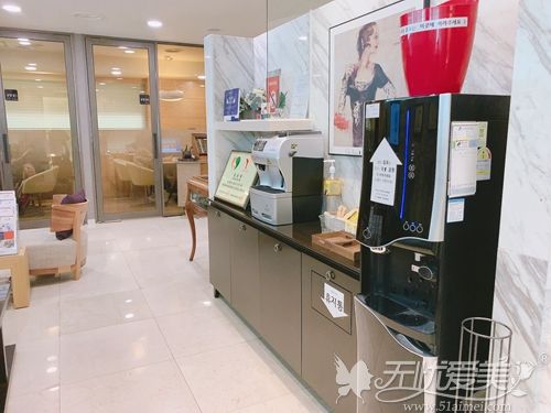 韩国soonplus整形外科茶饮区