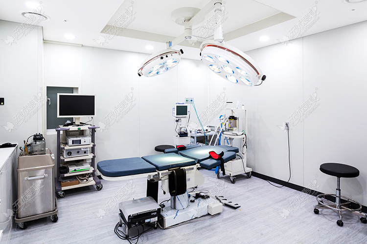 韩国丽延长整形外科手术室